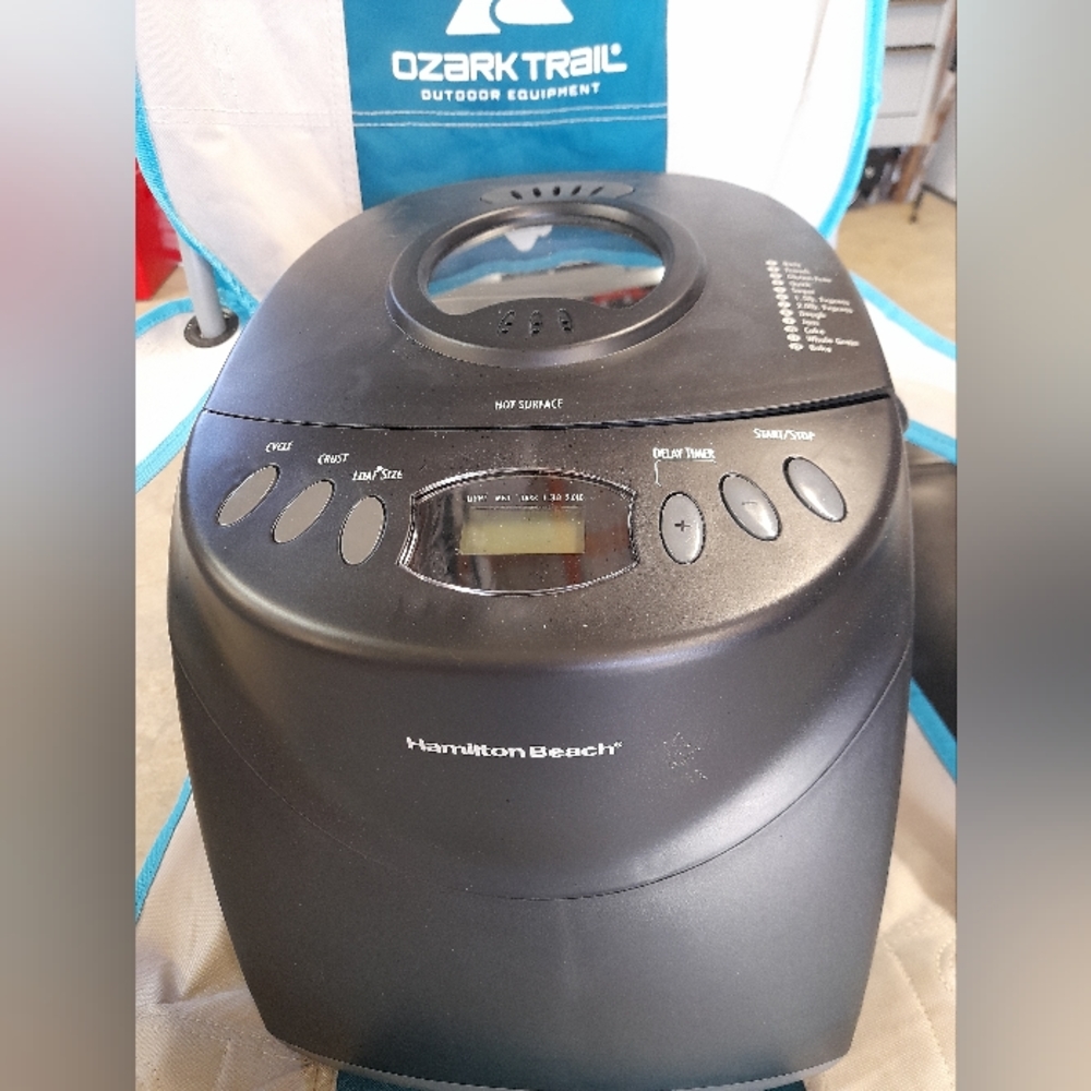 NWT bread maker